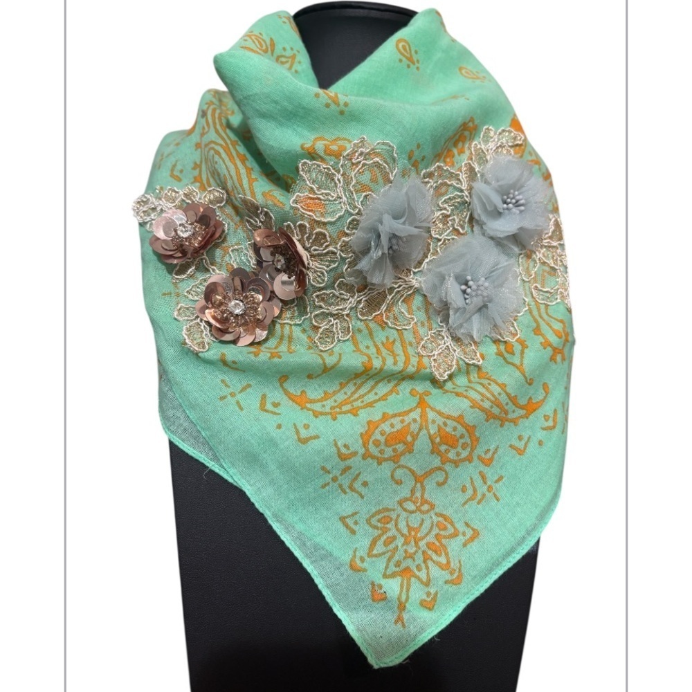 Aratta Silent Journey Embellished Bandanna print Scarf NWT